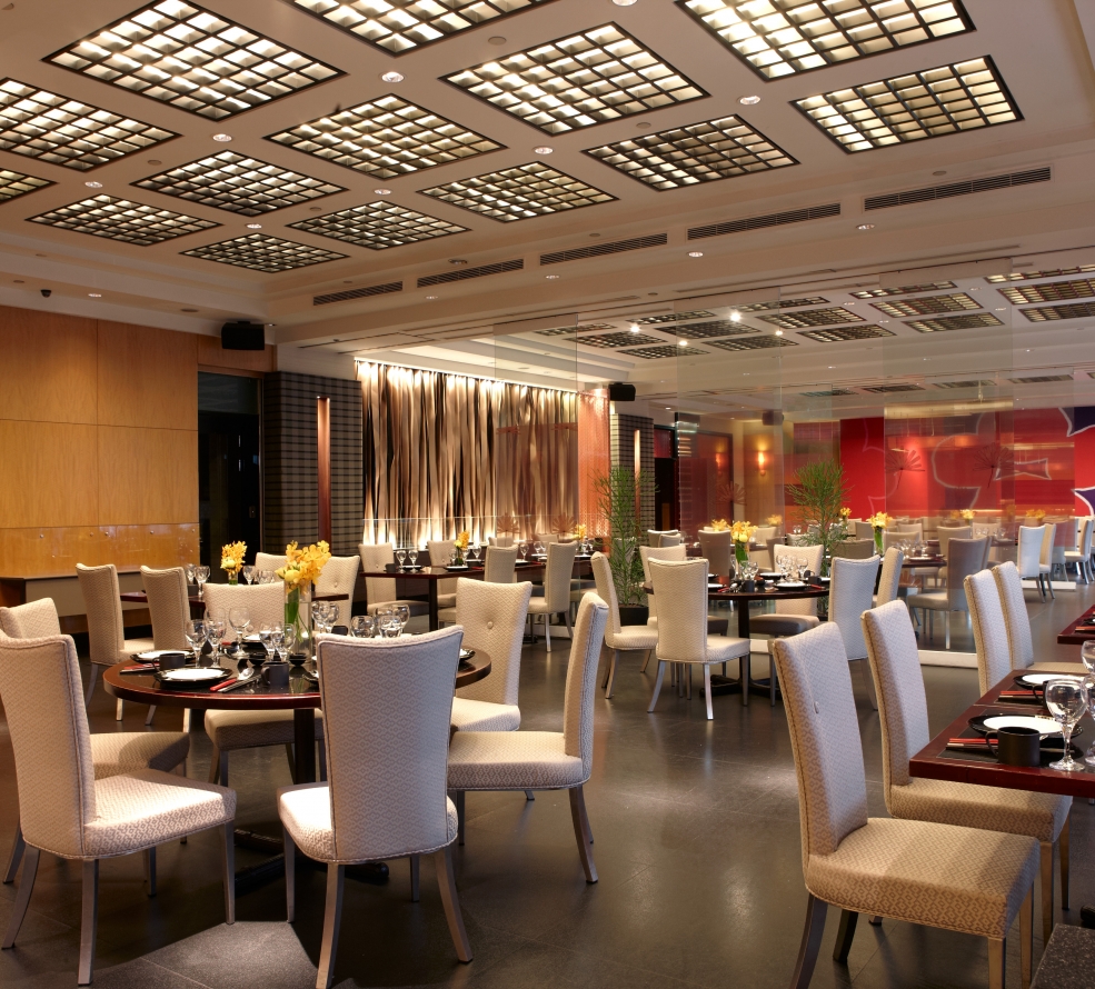 瓏山林台北中和飯店-紅餐廳場內
